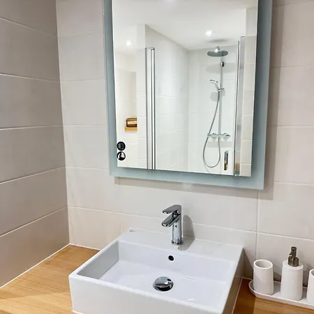 Apartment Moderne Aux Gets Avec Parking Et Wifi Proche Centre - Fr-1-623-133 Les Gets